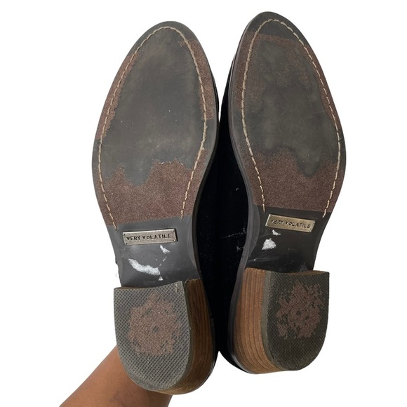 Very Volatile Black Velvet Ankle Boots Booties Sz 7.5 - Picture 9 of 11